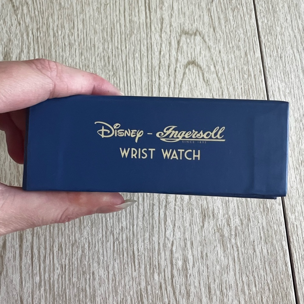 NWT Vintage Disney’s Golden Years of Watches Gray Watch - Picture 7 of 14